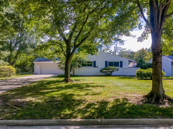 5192 Dogwood Trail , Cleveland, OH 44124