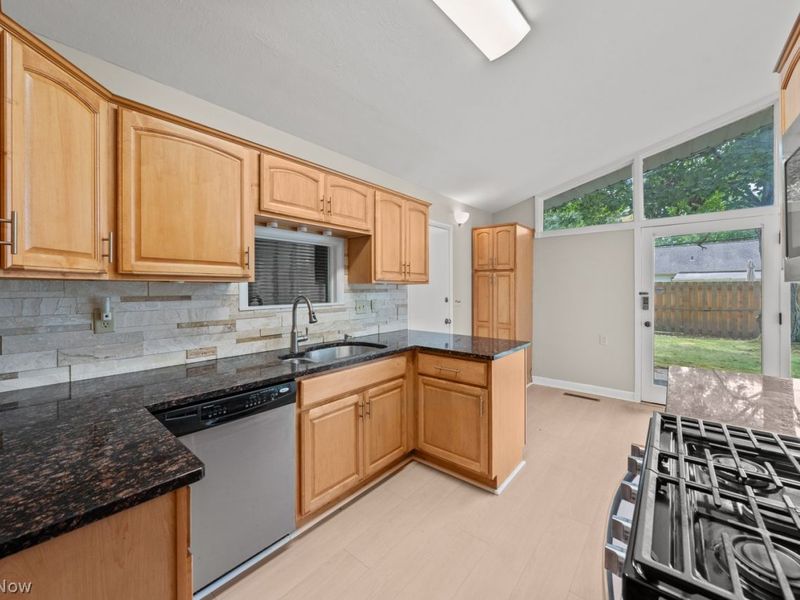 5192 Dogwood Trail, Cleveland, OH 44124 Photo 18
