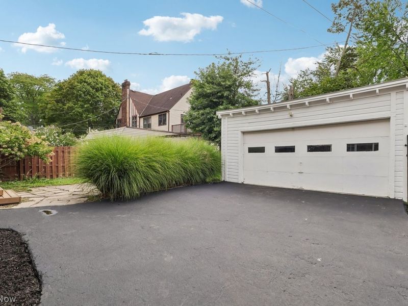 17922 Lomond Boulevard, Shaker Heights, OH 44122 Photo 20