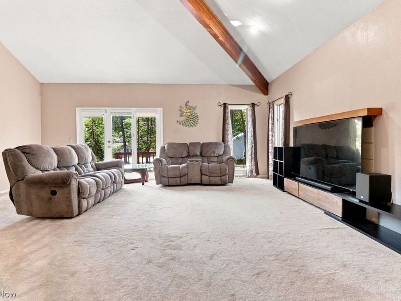 10150 Stamford Court, Strongsville, OH 44136 Photo 4