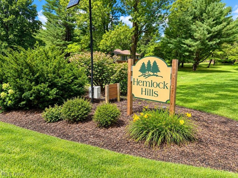 15207 Hook Hollow Road, Novelty, OH 44072 Photo 2