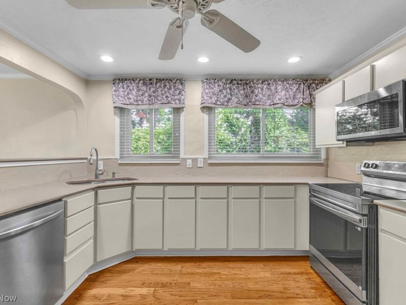 576 Upland Road, Bay Village, OH 44140 Photo 7