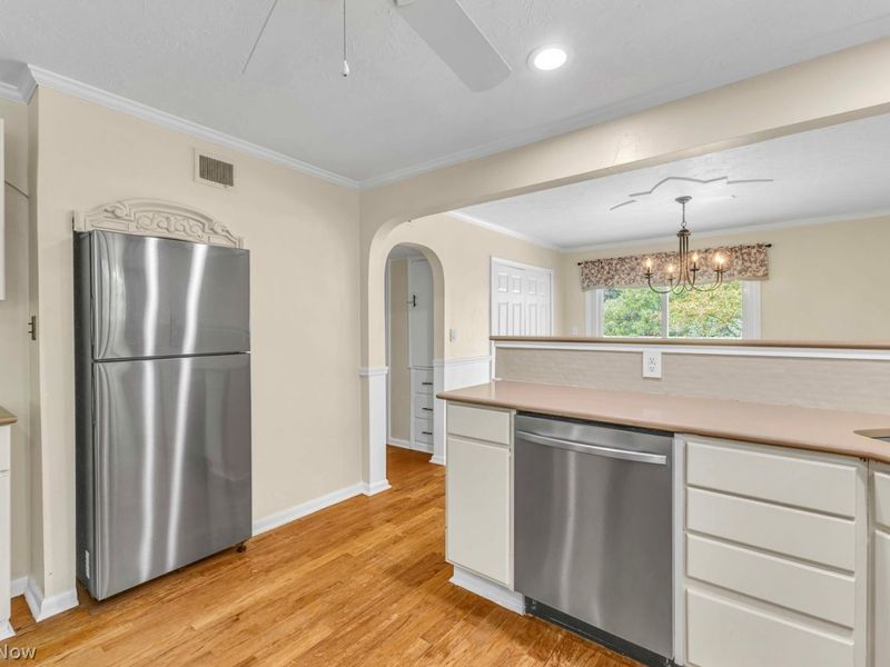 576 Upland Road, Bay Village, OH 44140 Photo 9