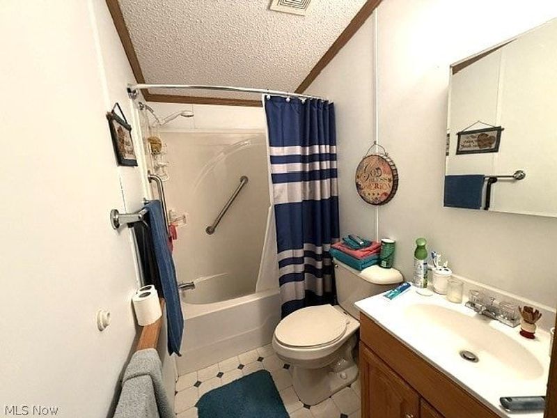 322 Britton Drive, Geneva, OH 44041 Photo 12