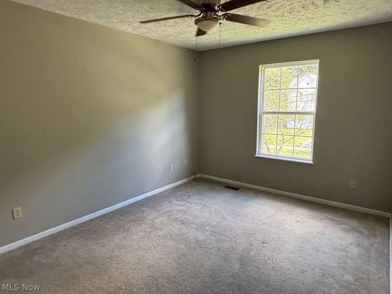 552 Cuyahoga Street, Akron, OH 44310 Photo 21