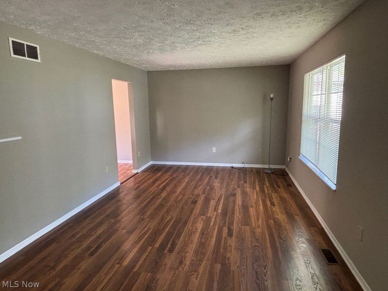 552 Cuyahoga Street, Akron, OH 44310 Photo 8