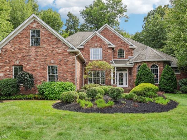 142 Mallard Creek Run , LaGrange, OH 44050