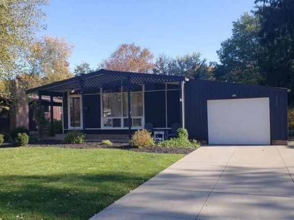 4397 Coe Avenue , North Olmsted, OH 44070