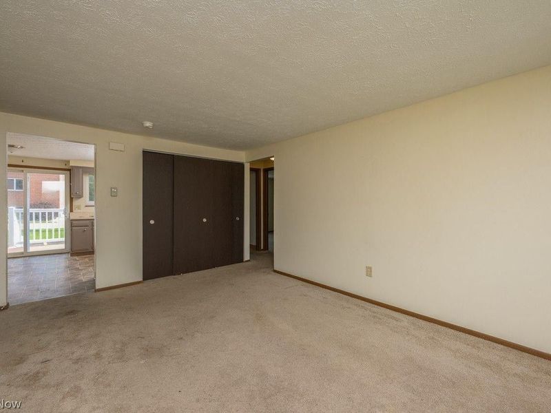 415 W Noble Street, East Canton, OH 44730 Photo 2
