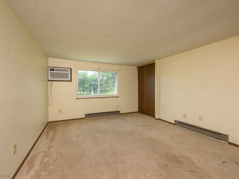 415 W Noble Street, East Canton, OH 44730 Photo 3