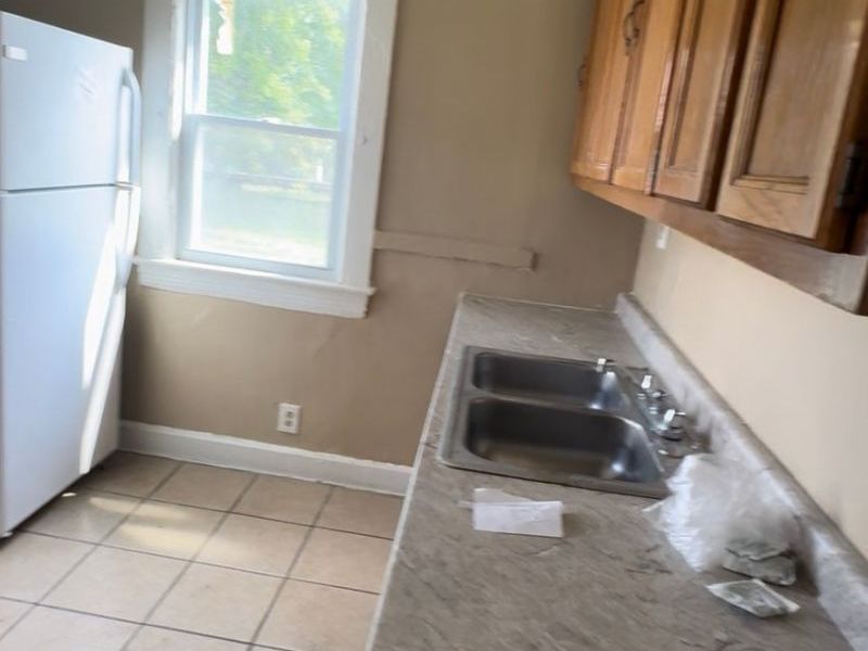 12609 Locke Avenue, Cleveland, OH 44108 Photo 10