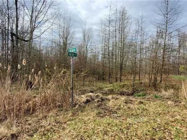 154 Nevada Avenue , Sebring, OH 44512