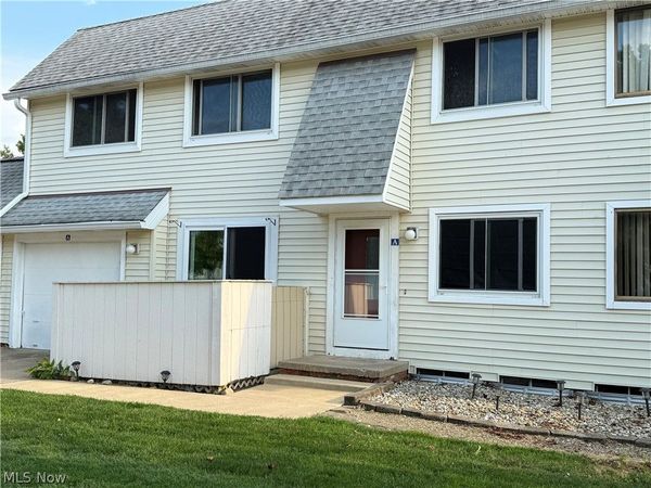 5481 Millwood Lane , Unit 37-A, Willoughby, OH 44094