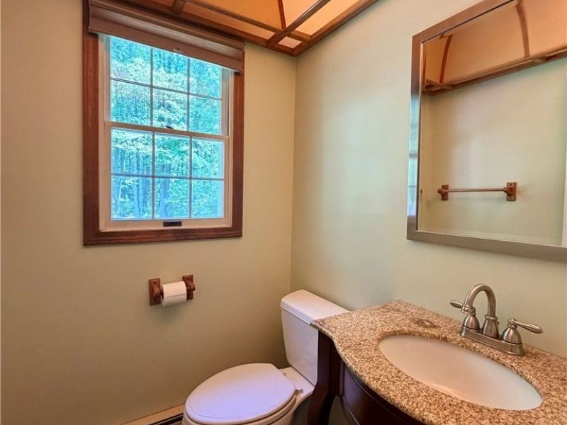 9059 E Mountain View Drive, Chardon, OH 44024 Photo 23