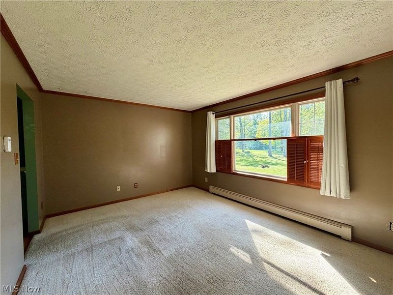9059 E Mountain View Drive, Chardon, OH 44024 Photo 6