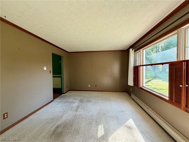 9059 E Mountain View Drive, Chardon, OH 44024 Photo 7