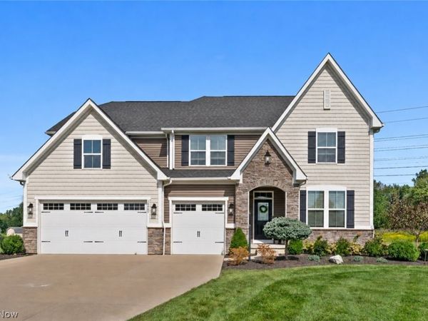 38482 Deepdale Court, Avon, OH 44011