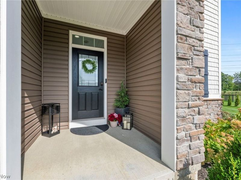 38482 Deepdale Court, Avon, OH 44011 Photo 2