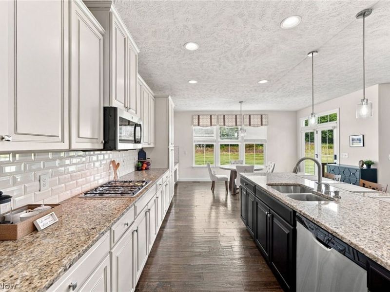 38482 Deepdale Court, Avon, OH 44011 Photo 6
