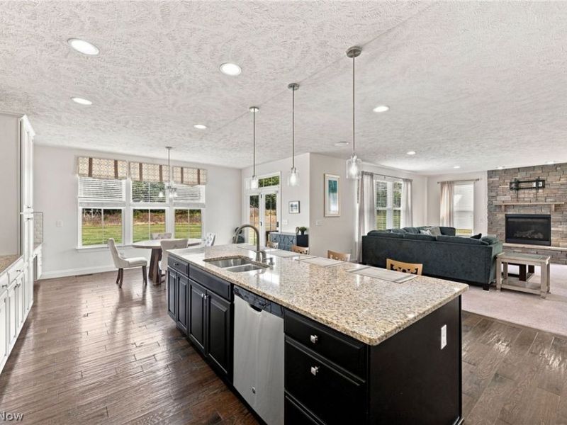 38482 Deepdale Court, Avon, OH 44011 Photo 7