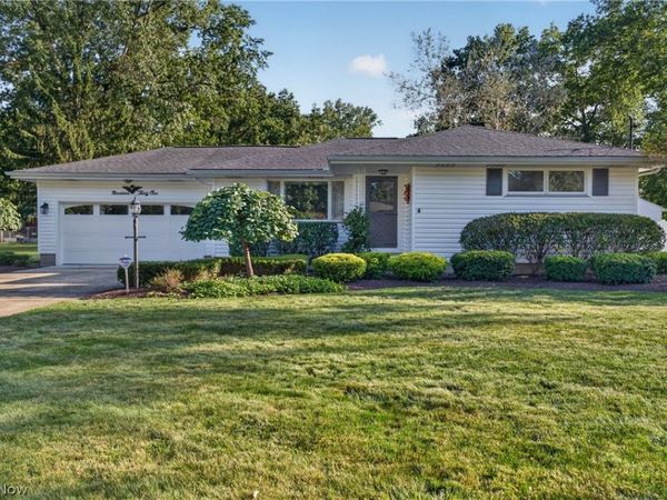 1931 Dodge Drive NW, Warren, OH 44485
