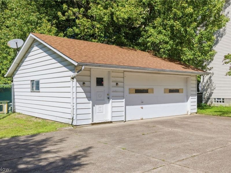 38905 Gardenside Drive, Willoughby, OH 44094 Photo 31
