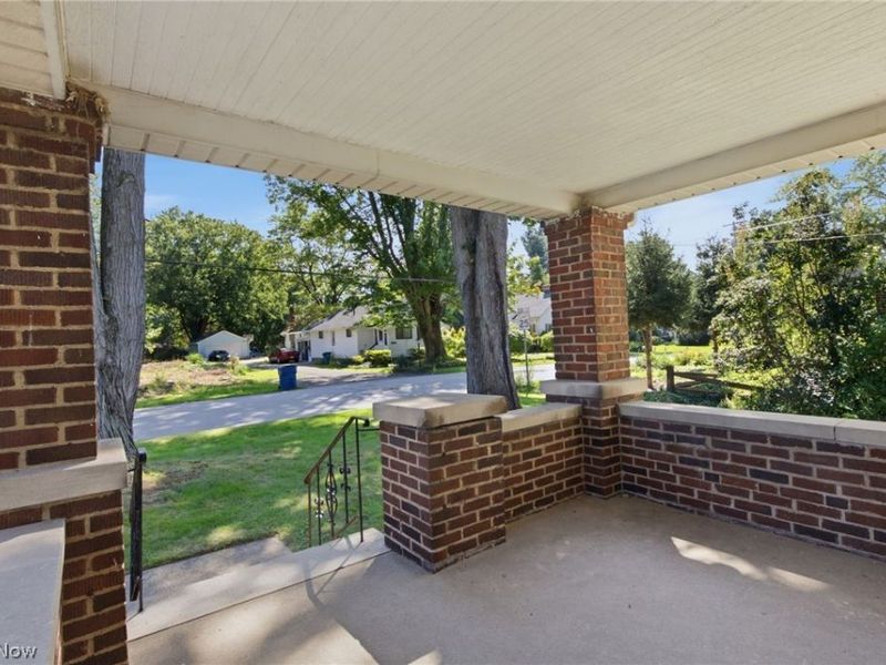 38905 Gardenside Drive, Willoughby, OH 44094 Photo 4