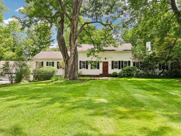 13121 County Line Road , Chesterland, OH 44026