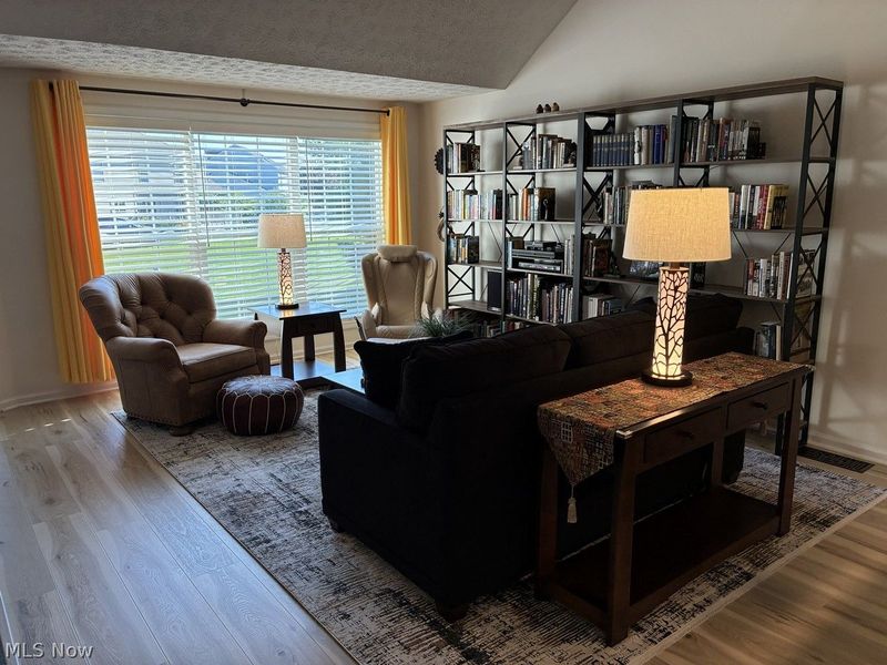 1661 Southpointe Circle NE, Canton, OH 44714 Photo 15