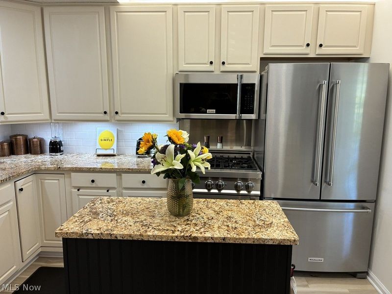 1661 Southpointe Circle NE, Canton, OH 44714 Photo 7