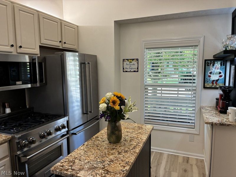 1661 Southpointe Circle NE, Canton, OH 44714 Photo 8