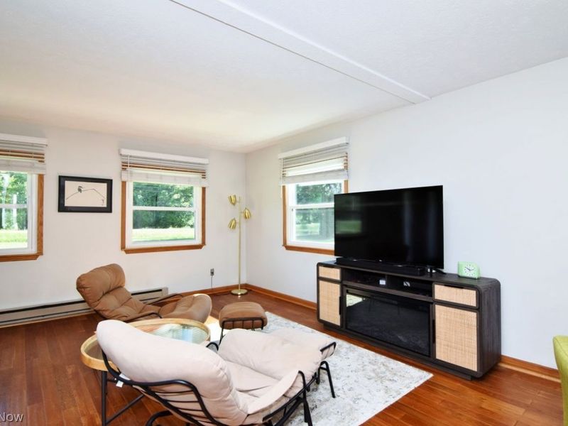 240 Claridon Road, Chardon, OH 44024 Photo 7