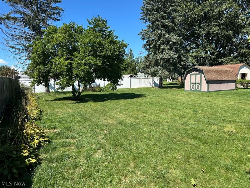 57 24th Street NW, Massillon, OH 44647 Photo 4