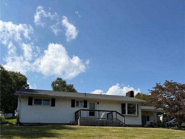 165 Chapel Hill Road, Zanesville, OH 43701