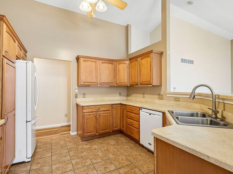 4937 Kennebank Lane, Medina, OH 44256 Photo 10