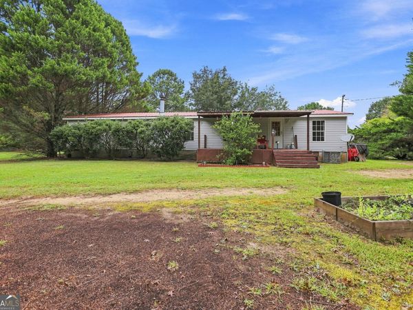 255 Plum Drive, Gay, GA 30218