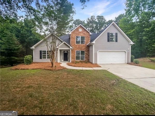 834 Winding Grove Lane, Loganville, GA 30052