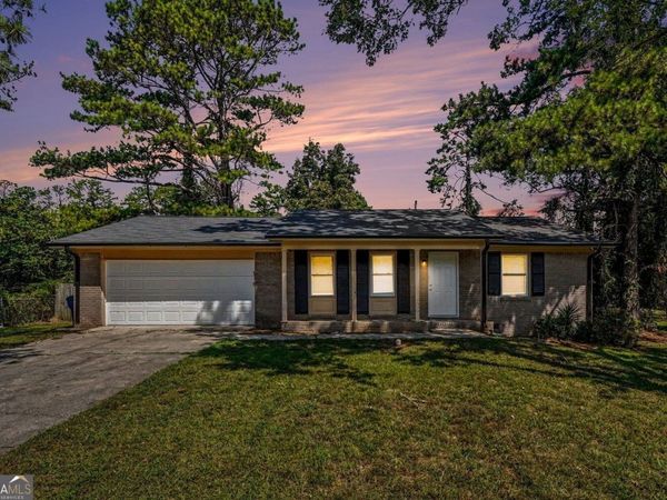 2195 Rochelle Way, Atlanta, GA 30349