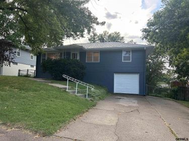 8087 Castelar Street, Omaha, NE 68124