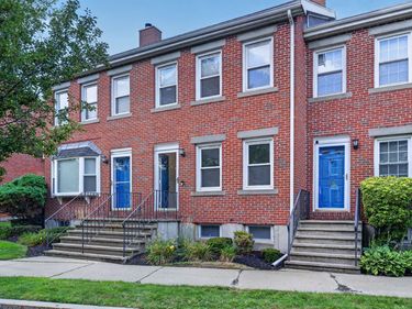 28 Admirals Way, Unit 28, Chelsea, MA 02150