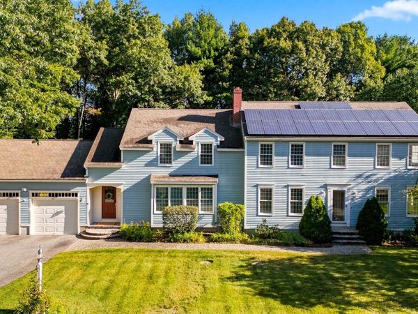 14 King Philip Path, Mendon, MA 01756