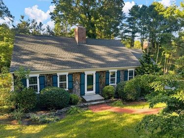8 Lebaron Way, Mattapoisett, MA 02739