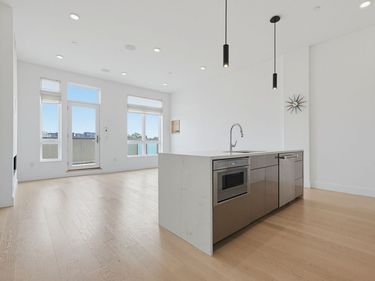 20 W 5th St, Unit 5D, Boston, MA 02127