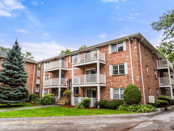 10 Karen Cir, Unit 14, Billerica, MA 01821