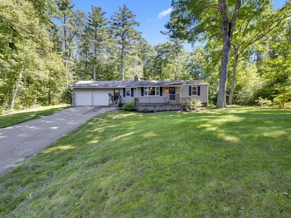 6 Barrett Rd, North Brookfield, MA 01535