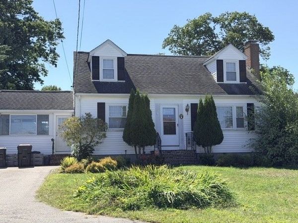 32 Breer Cir, Brockton, MA 02301