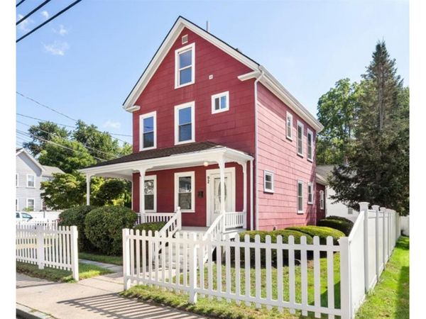 92 Alexander St, Framingham, MA 01702