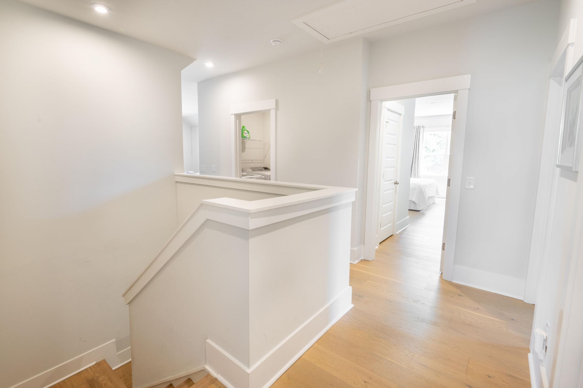 1055 Harriman Lane Photo 19
