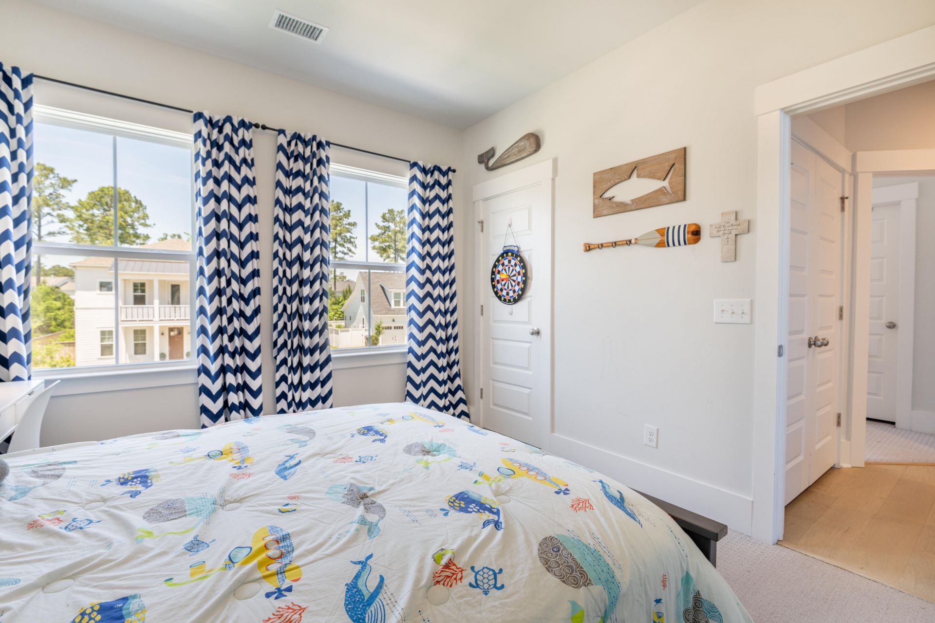 1055 Harriman Lane Photo 23