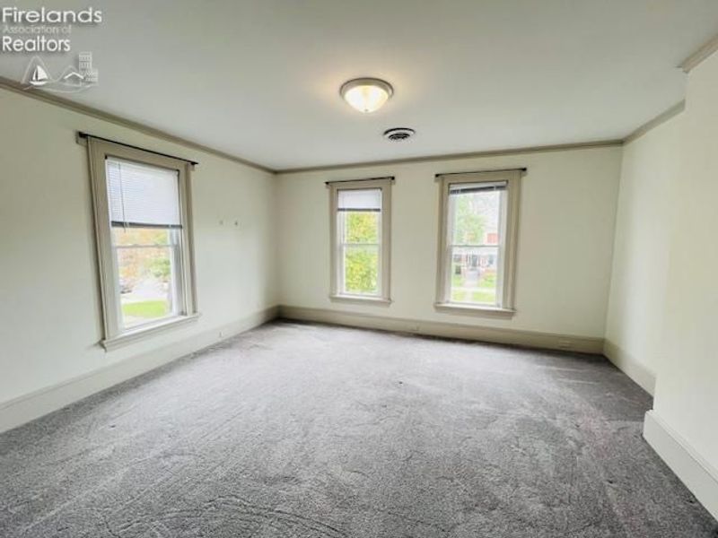 907 Central Avenue, Sandusky, OH 44870 Photo 32